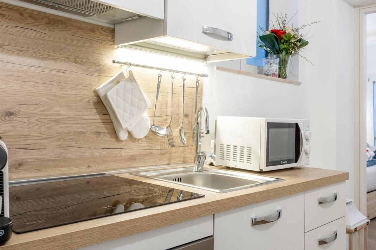 Donna Teresa Central & Cozy Apartment Taranto Eksteriør billede